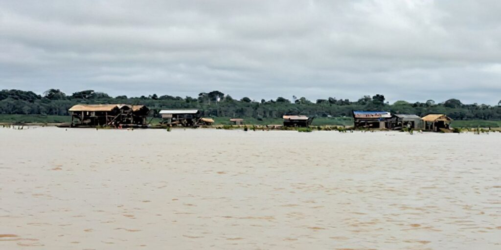operacao-no-vale-do-javari-inutiliza-dragas-usadas-em-garimpos-ilegais