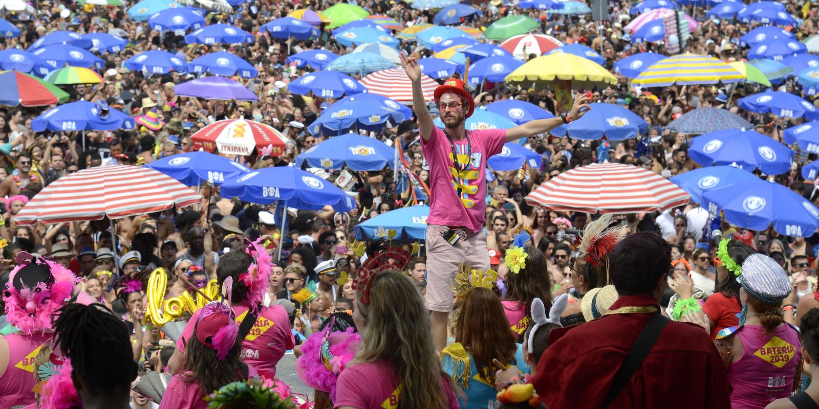 brasil-recebe-300-mil-estrangeiros-no-carnaval