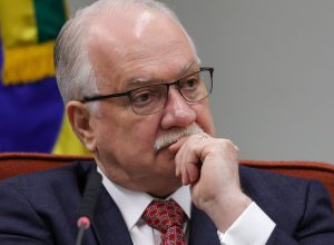 fachin-pede-esclarecimentos-sobre-guarda-municipal-armada-no-rio